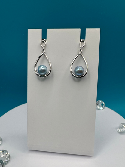 Raining Pearl Earrings