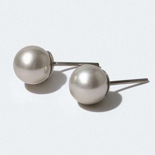 Simply Pearl Studs